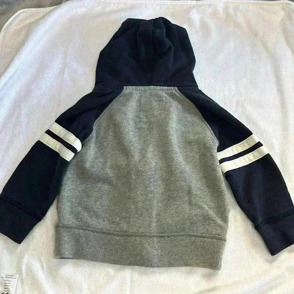 The Children's Place - full zip hoodie. Size 3T - Picture 4 of 4